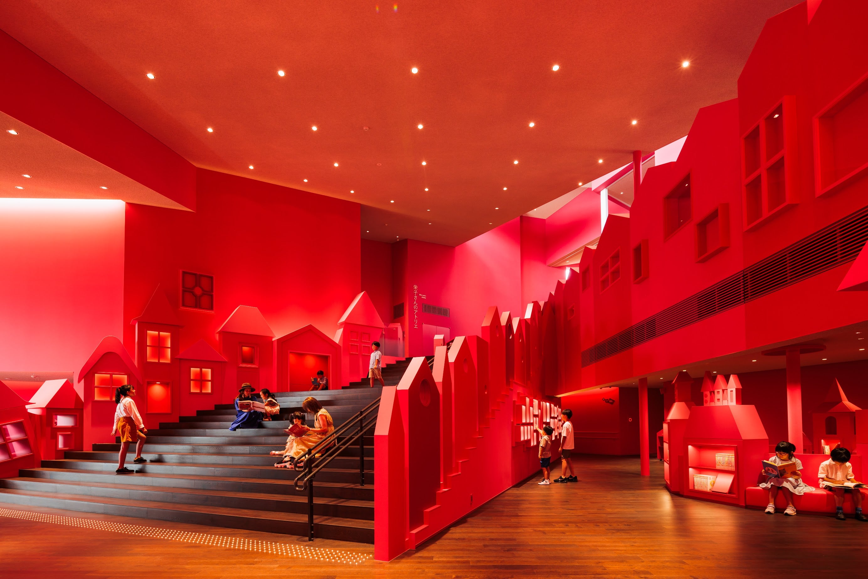 大好きな本に出会える「魔法の文学館」（江戸川区角野栄子児童文学館