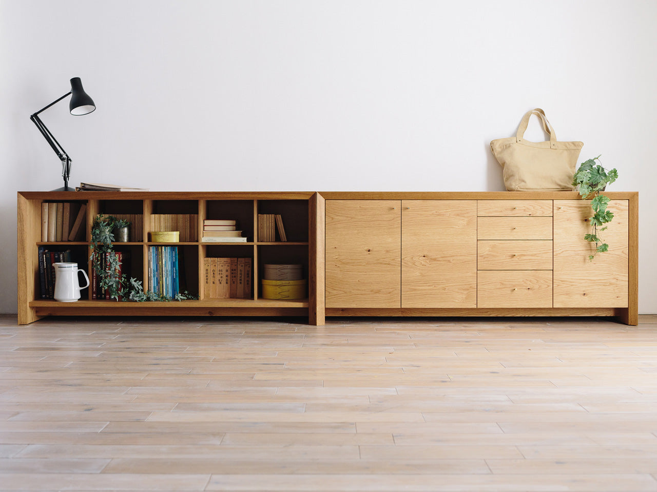 AMICO Chest & Door