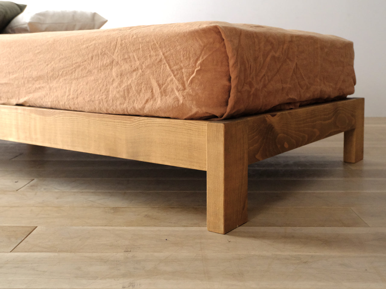 BAREFOOT bed