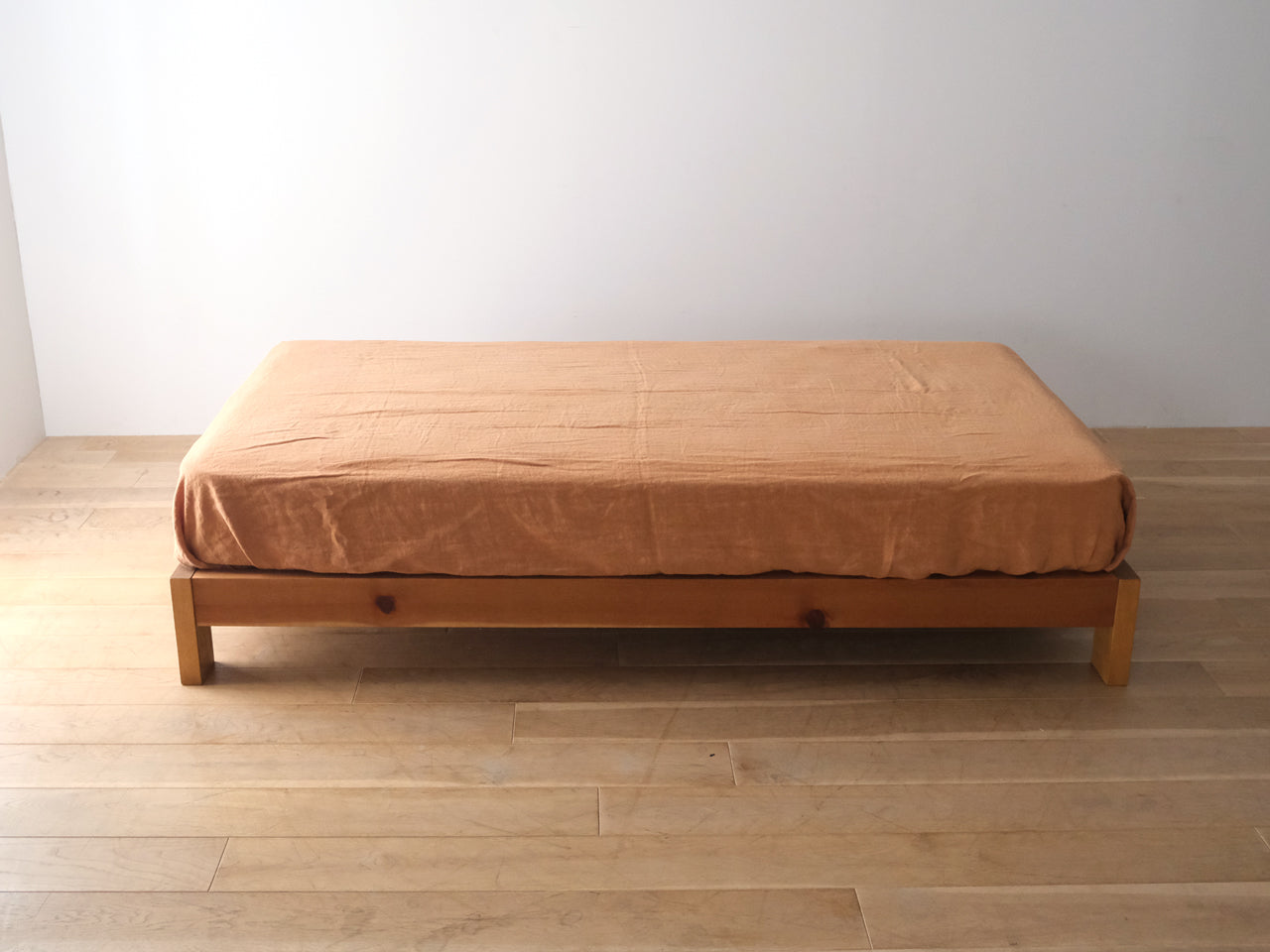 BAREFOOT bed