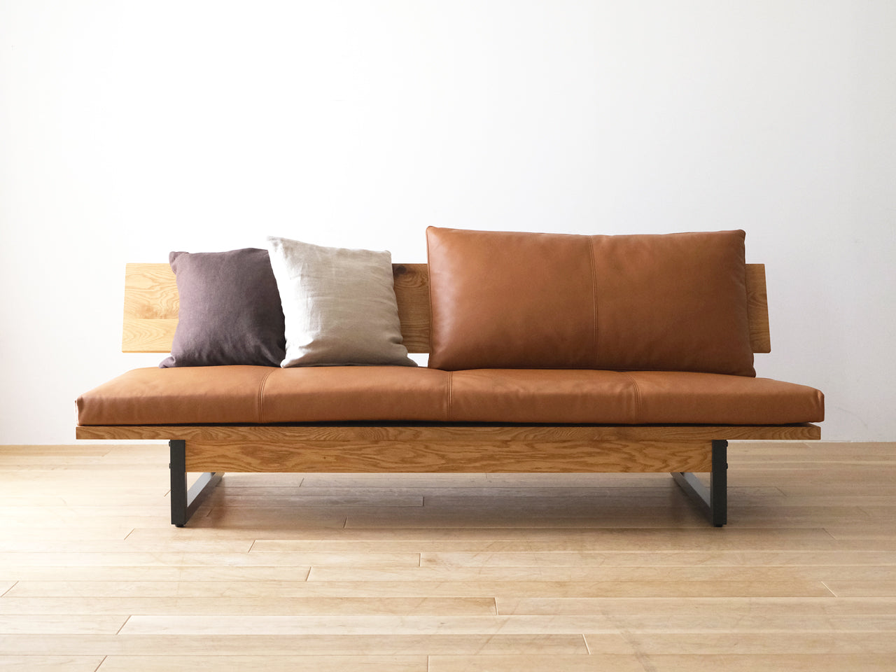 FREX Sofa 210