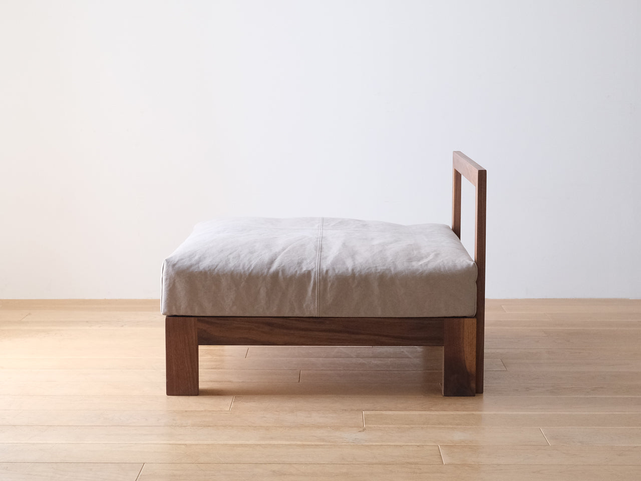 BASE アームレスソファ082