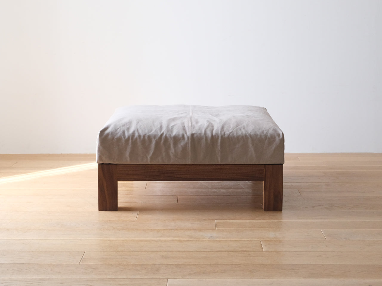 BASE オットマン 082