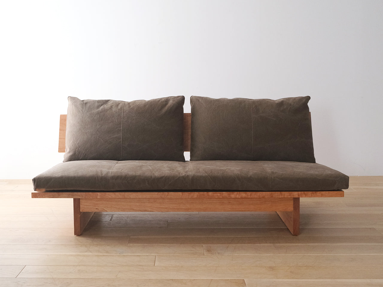 FREX Wood Sofa 126