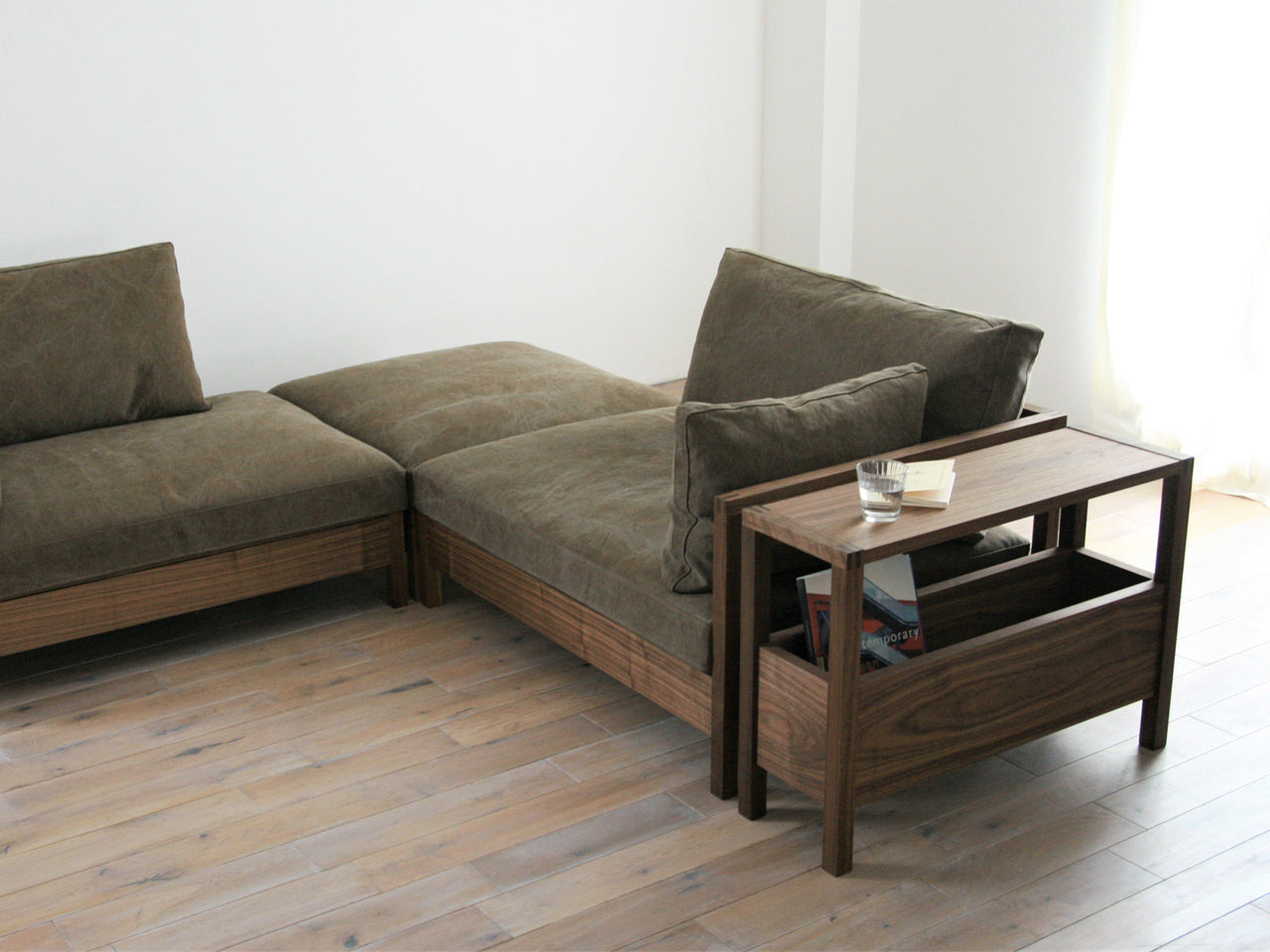 RIPOSO Couch 105