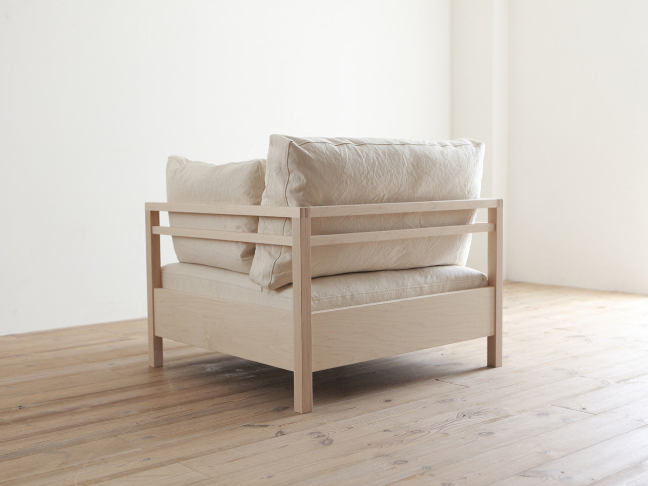 RIPOSO Sofa 84