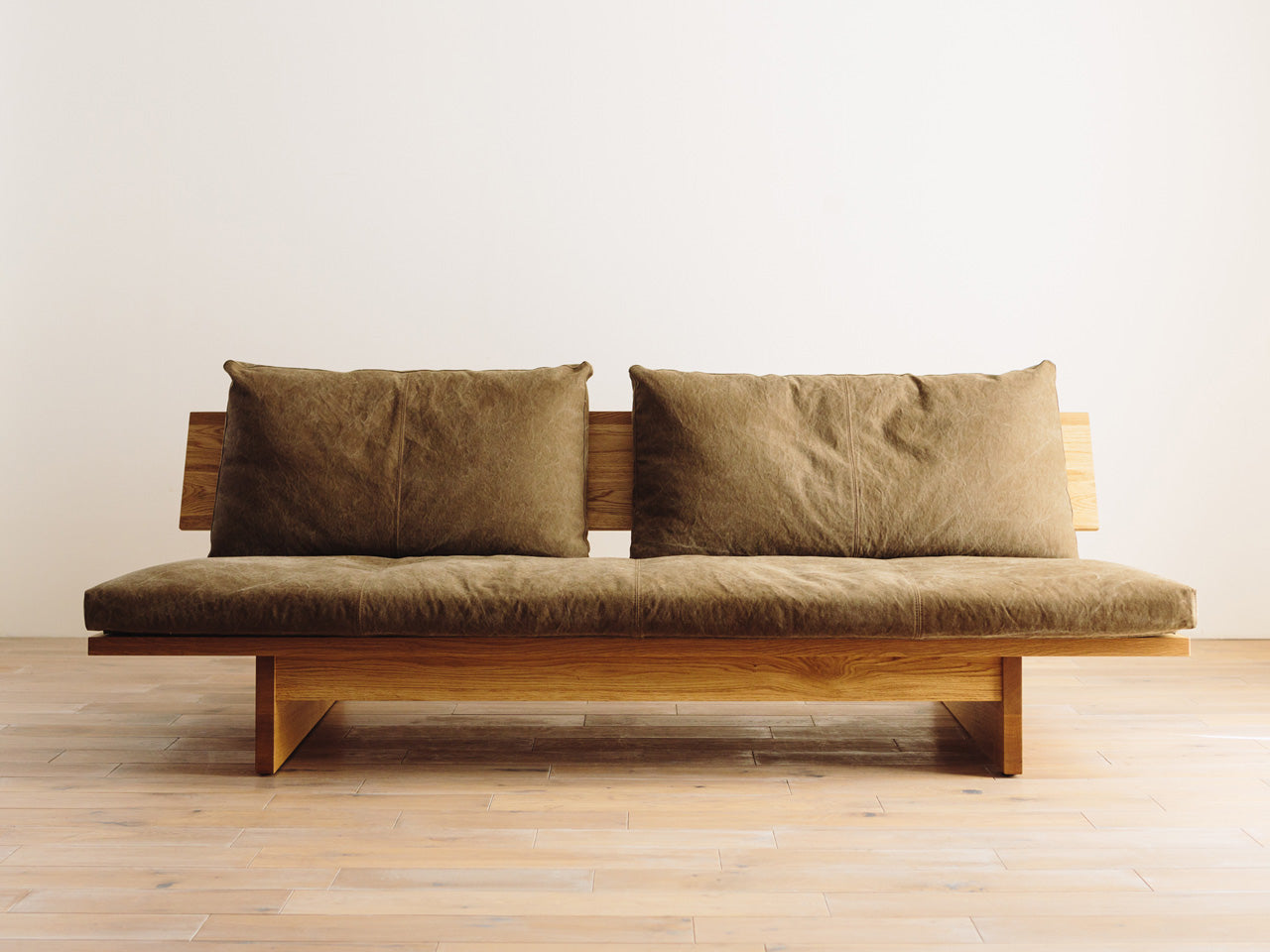 FREX Wood Sofa 126