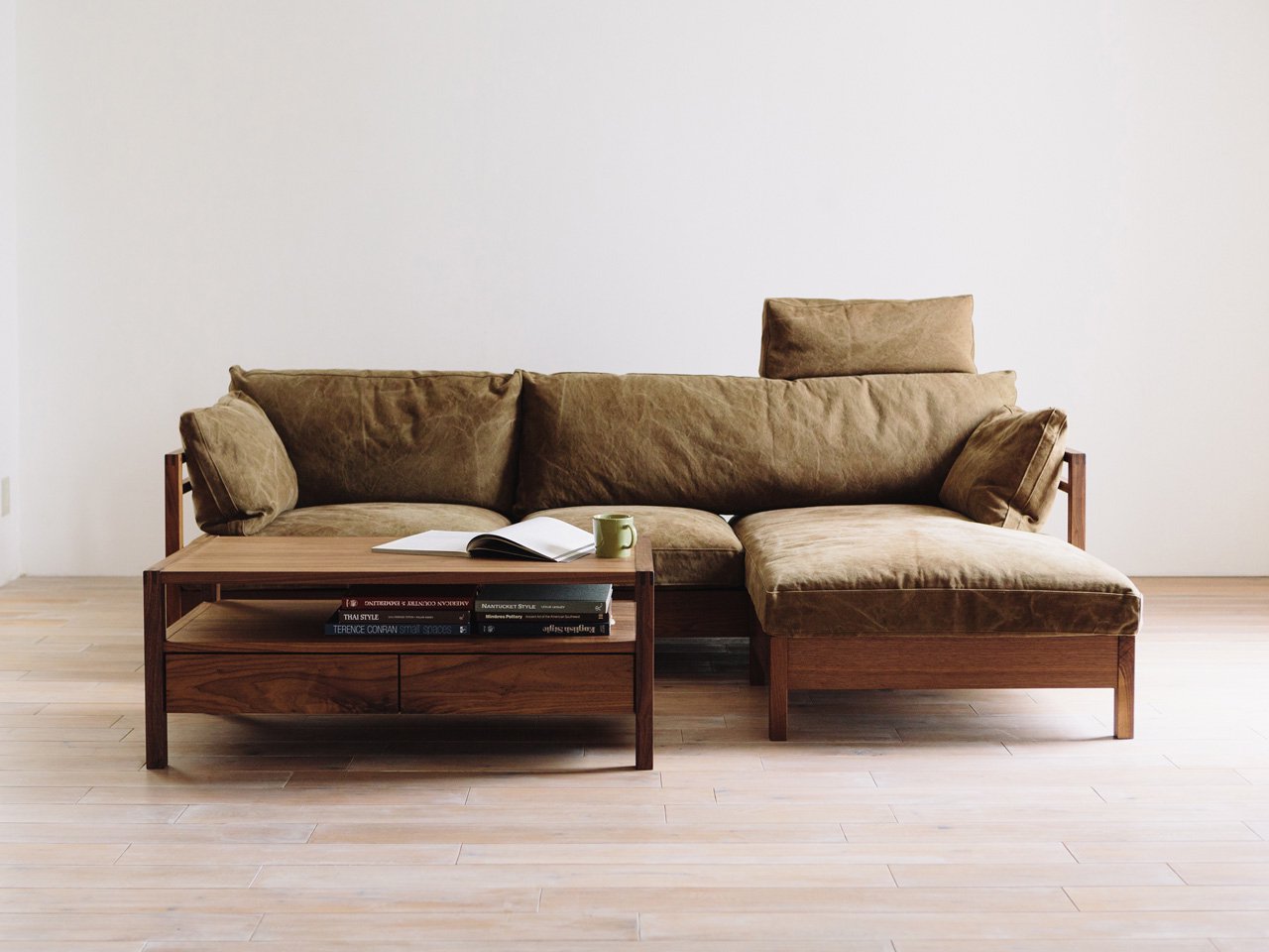 RIPOSO centre table