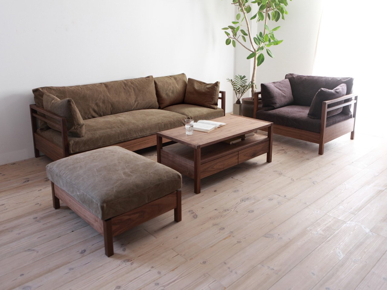 RIPOSO centre table