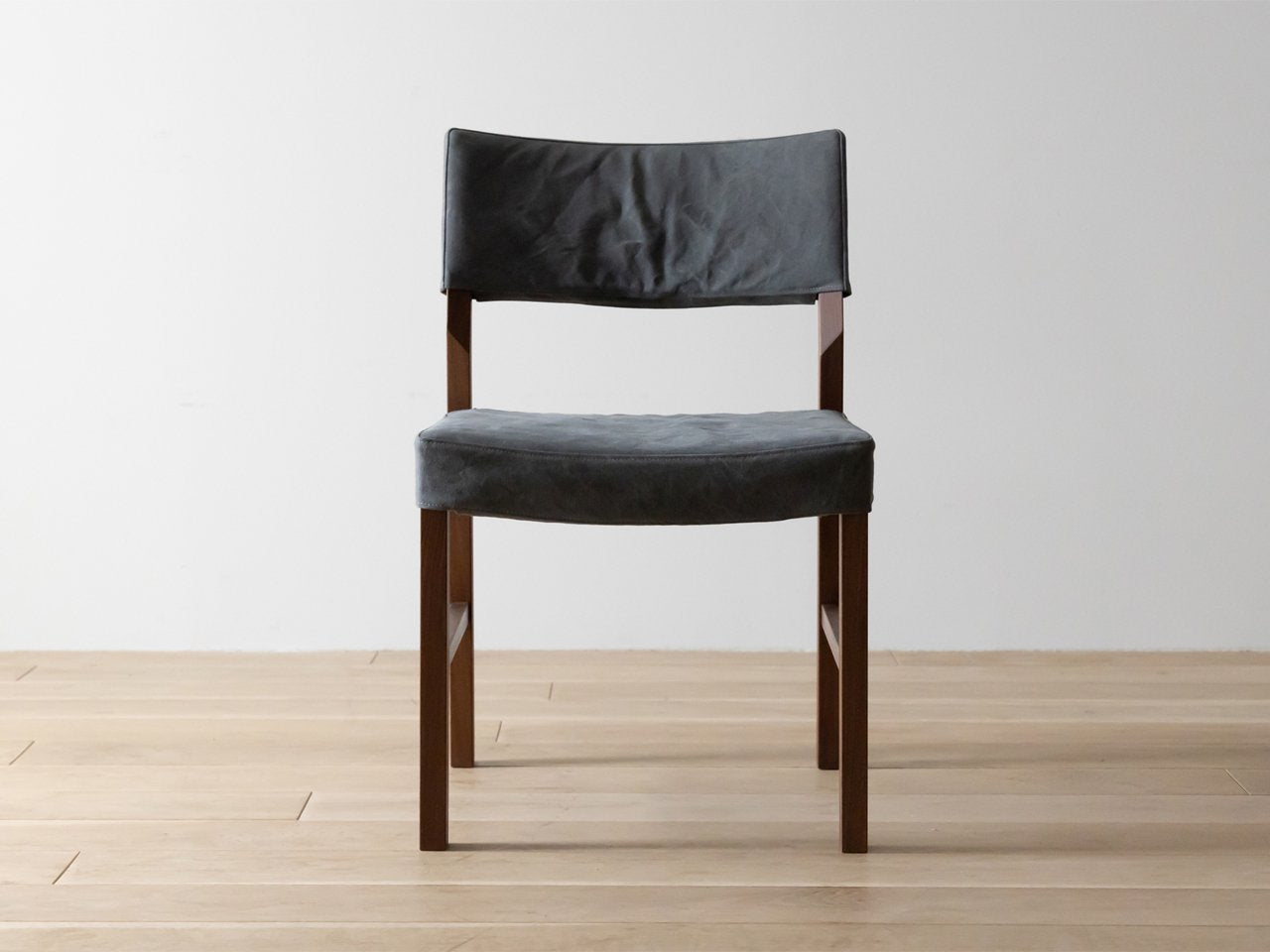 RIPOSO Side Chair