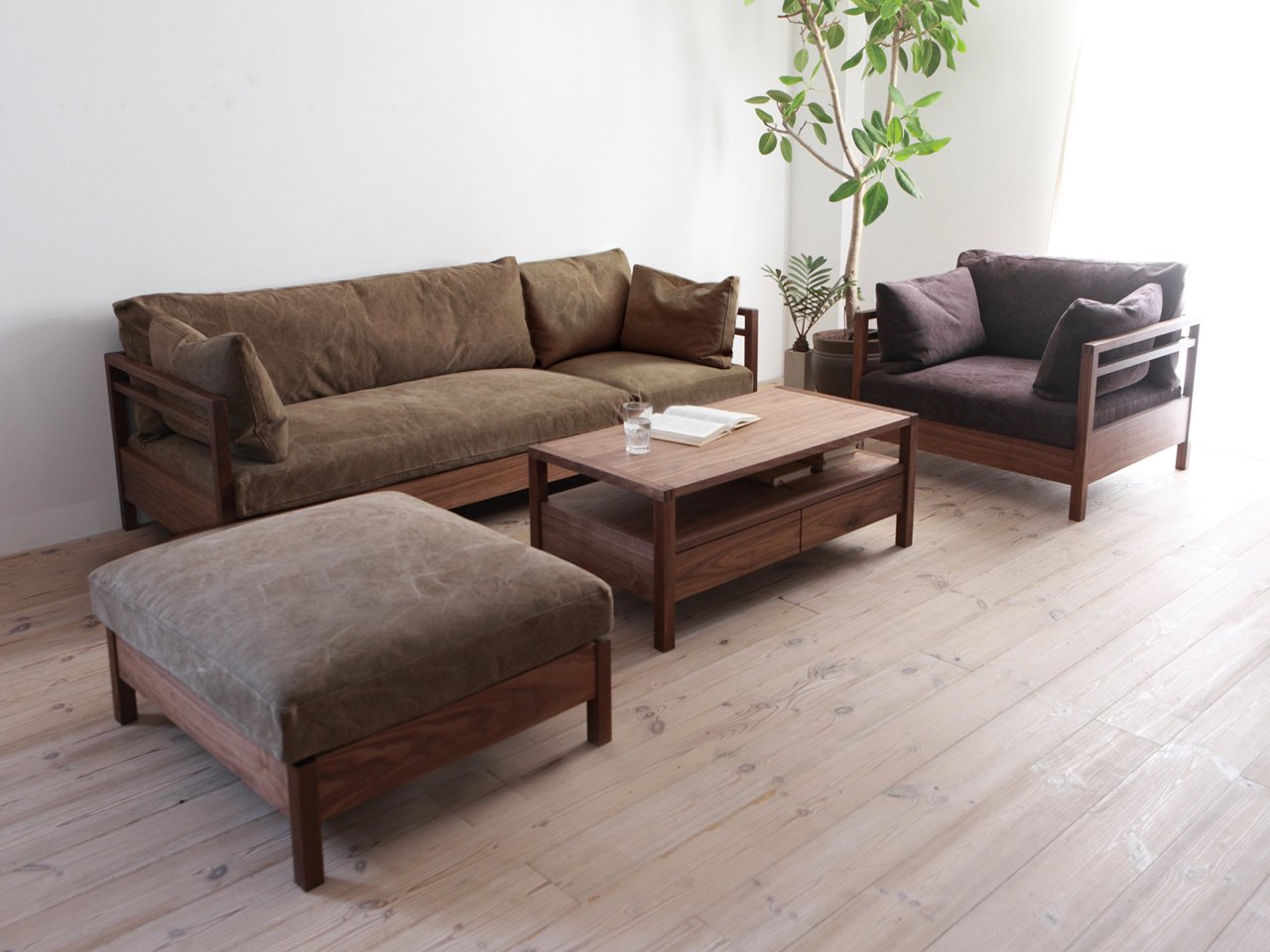 RIPOSO Square Ottoman 077
