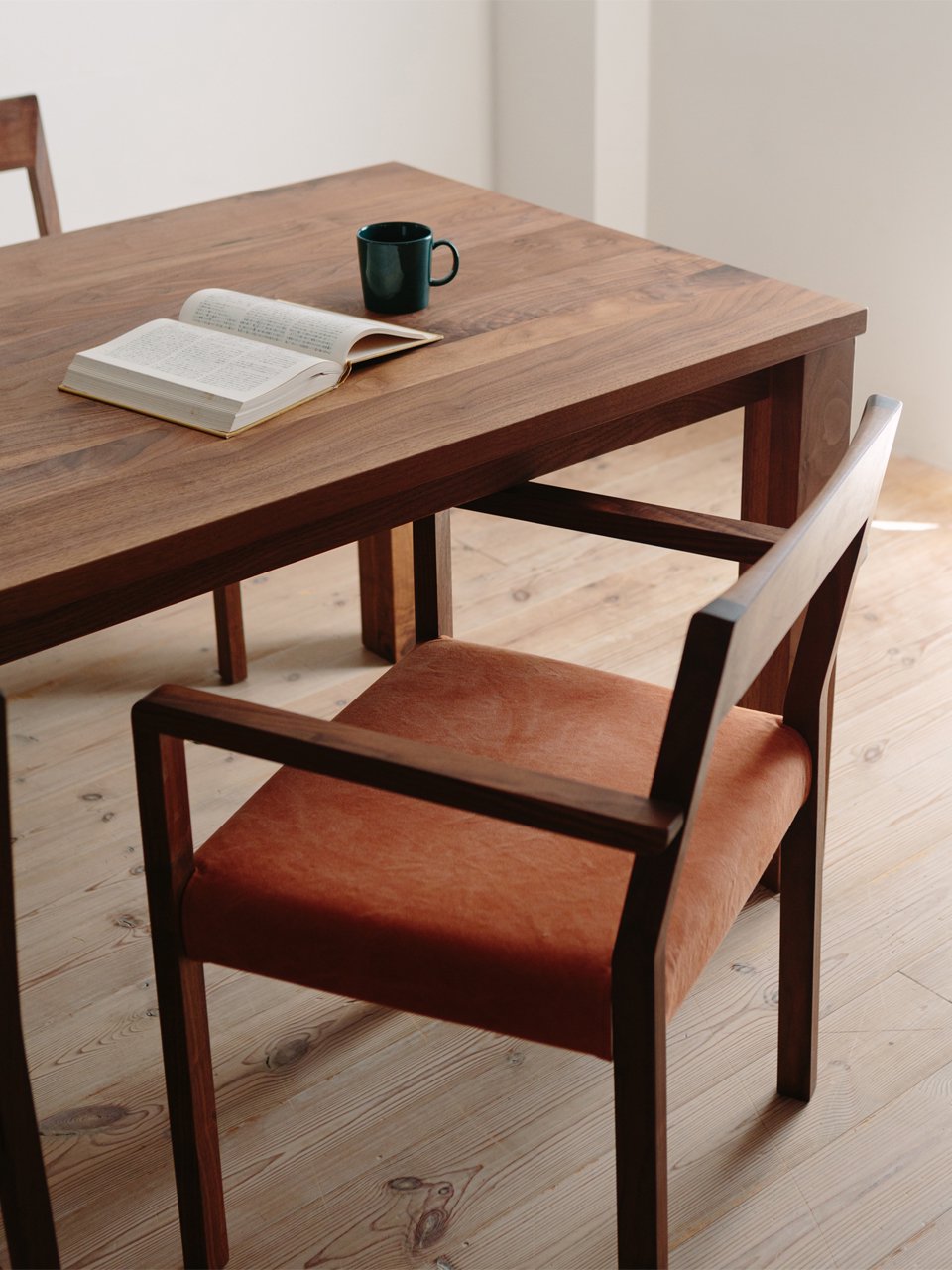 FREX Armchair
