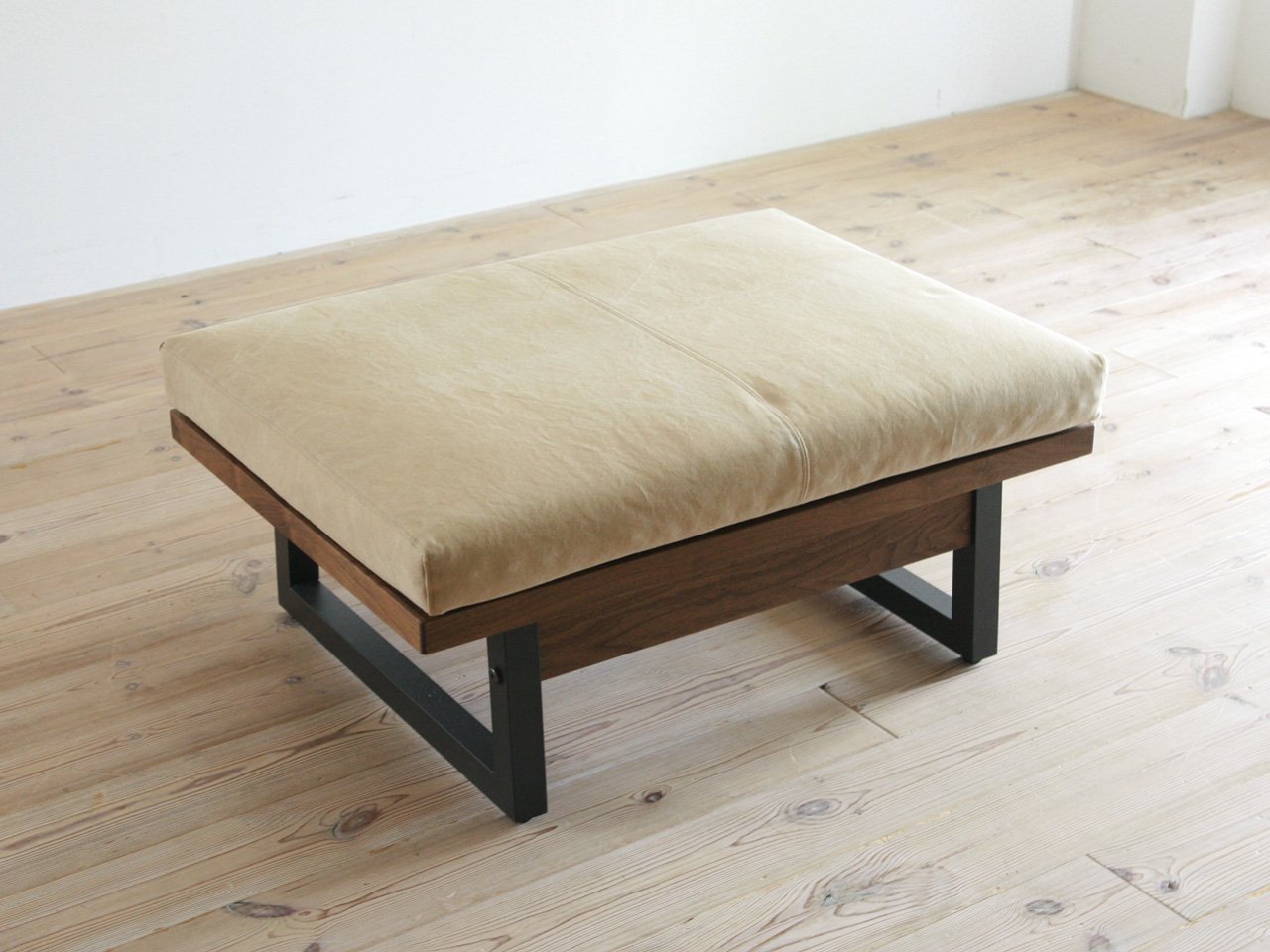FREX Ottoman 084