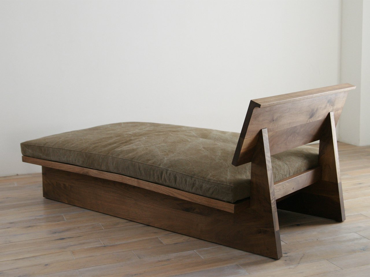 FREX Wood Chaise Long Sofa 084