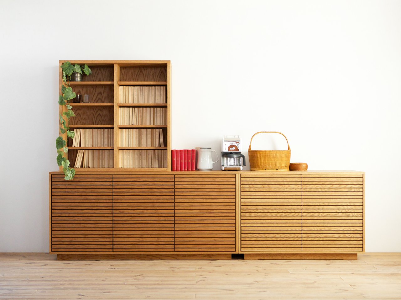 VERA CREPA Chest & Door 150