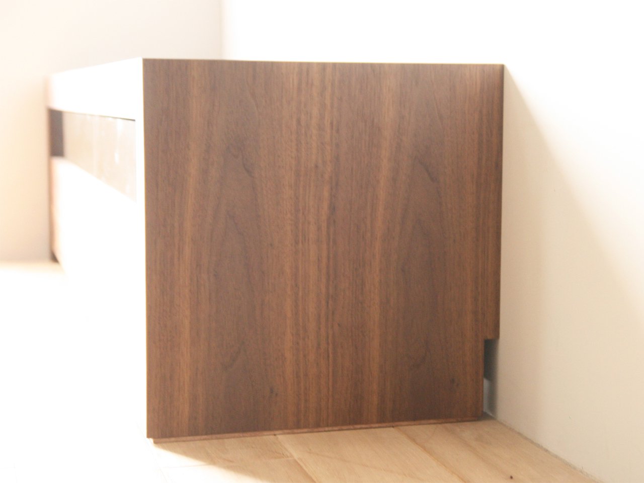 ANIMA TV stand