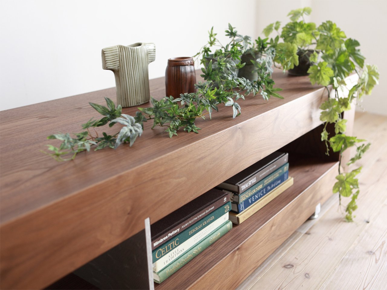 ANIMA CENTERBOARD