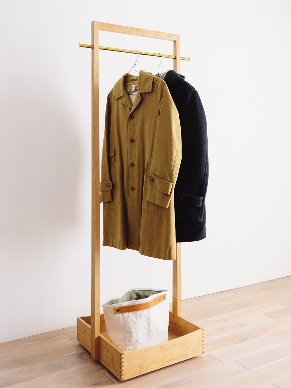 CORNICE coat hanger 062