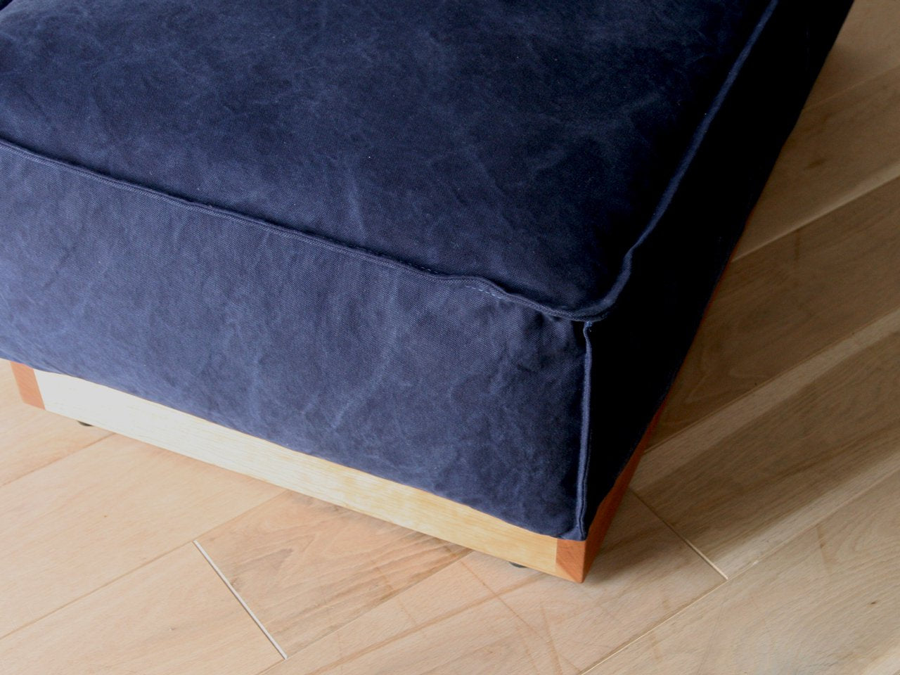 CORNICE Block Ottoman 096