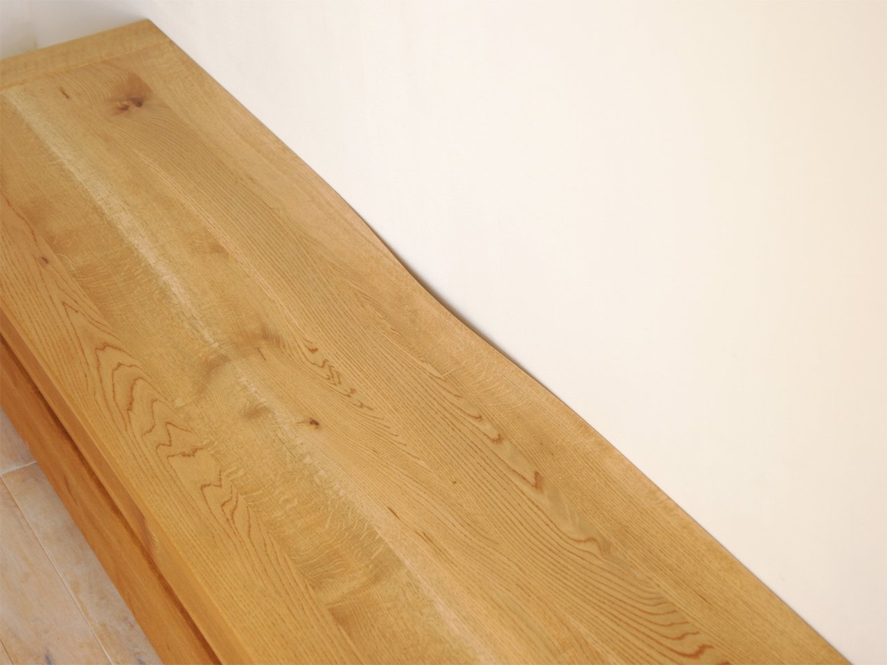 CIELO TV stand