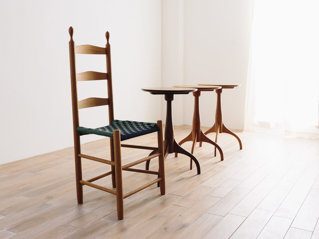 SHAKER candle stand