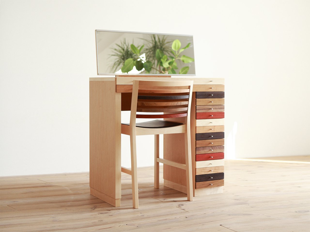 SONO Dresser Desk 074