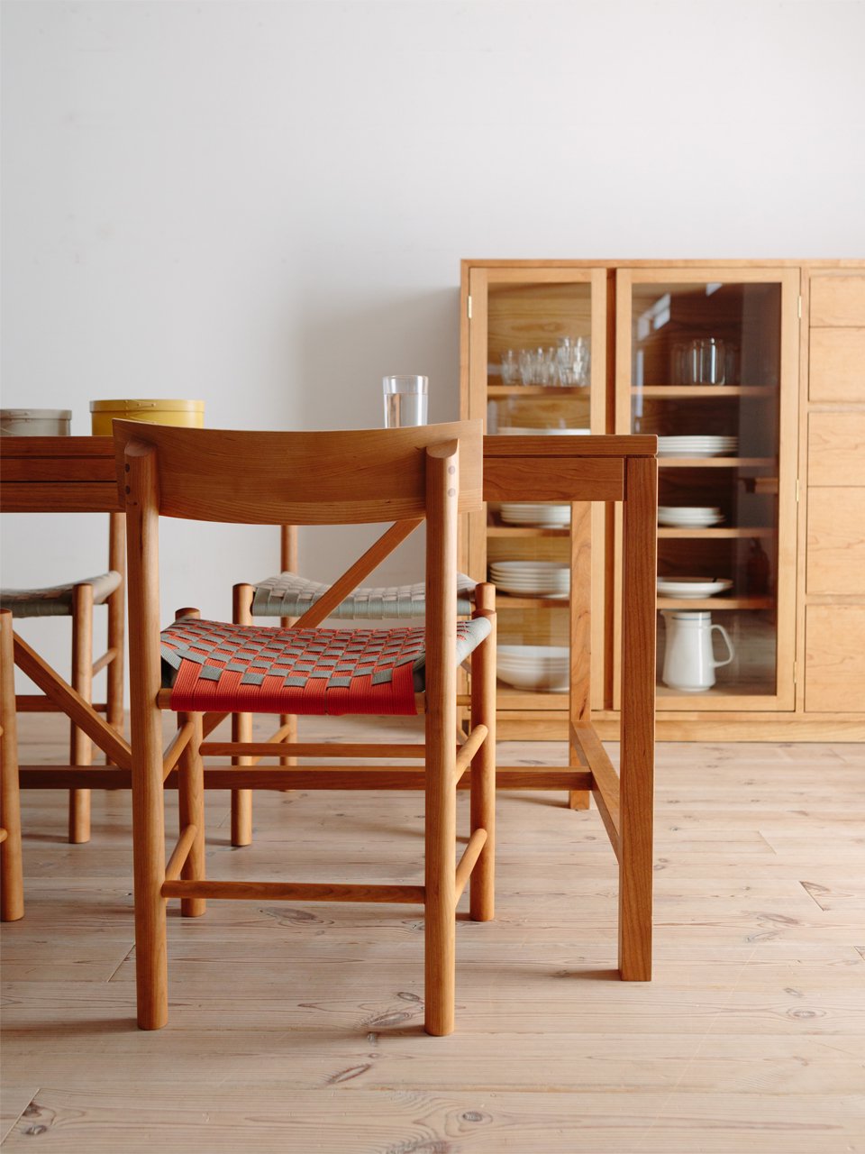 HARVARD dining table