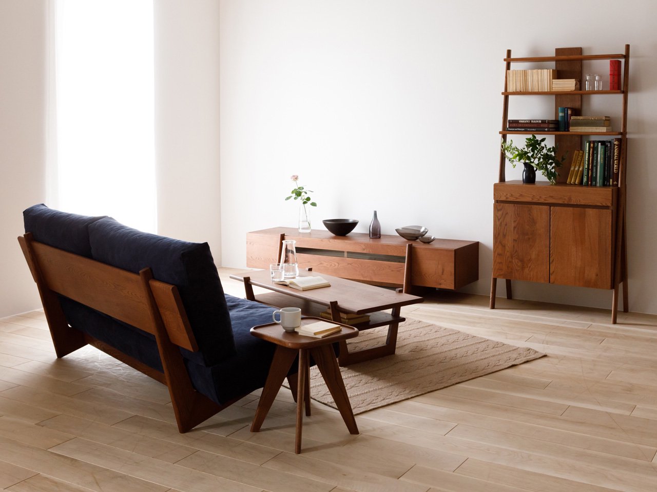 SERIO TV stand