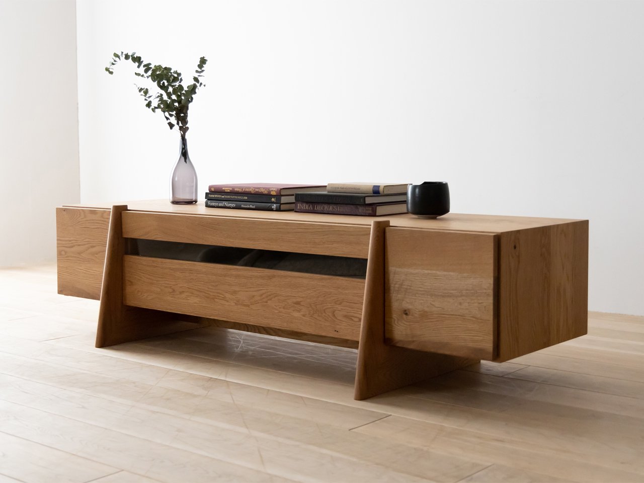SERIO TV stand