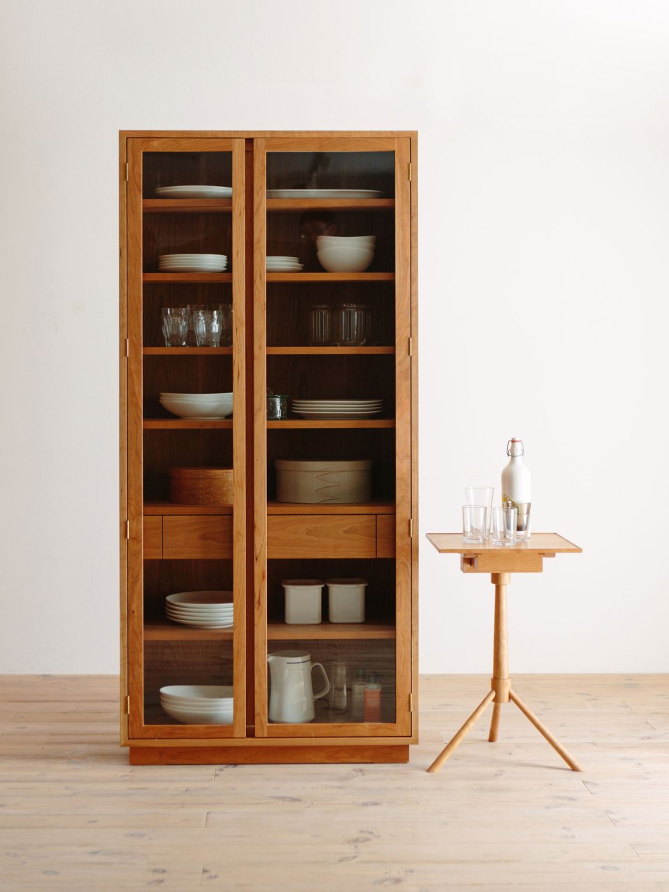 HARVARD Stand with Drawer