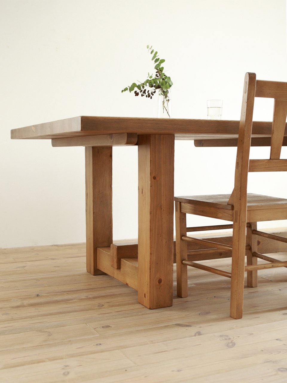 GALA Dining Table 210
