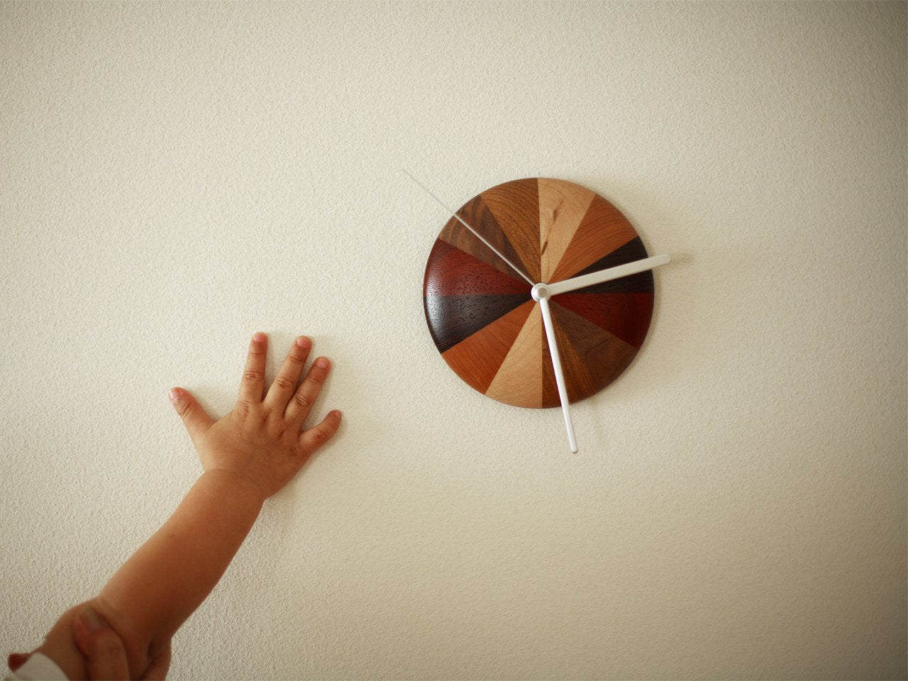 NUTS Wall Clock Round Multicolor