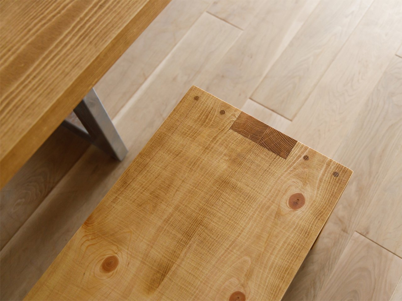 BAREFOOT Bench