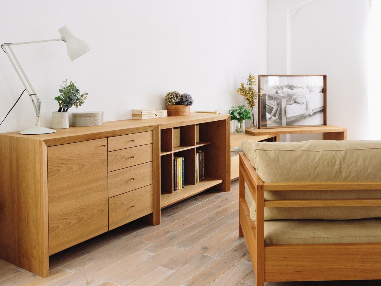 AMICO Chest & Door