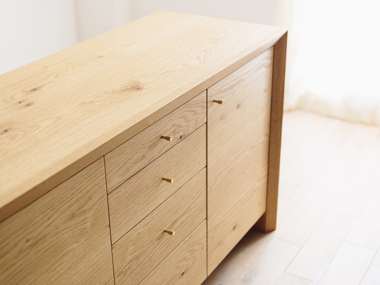 AMICO Chest & Door