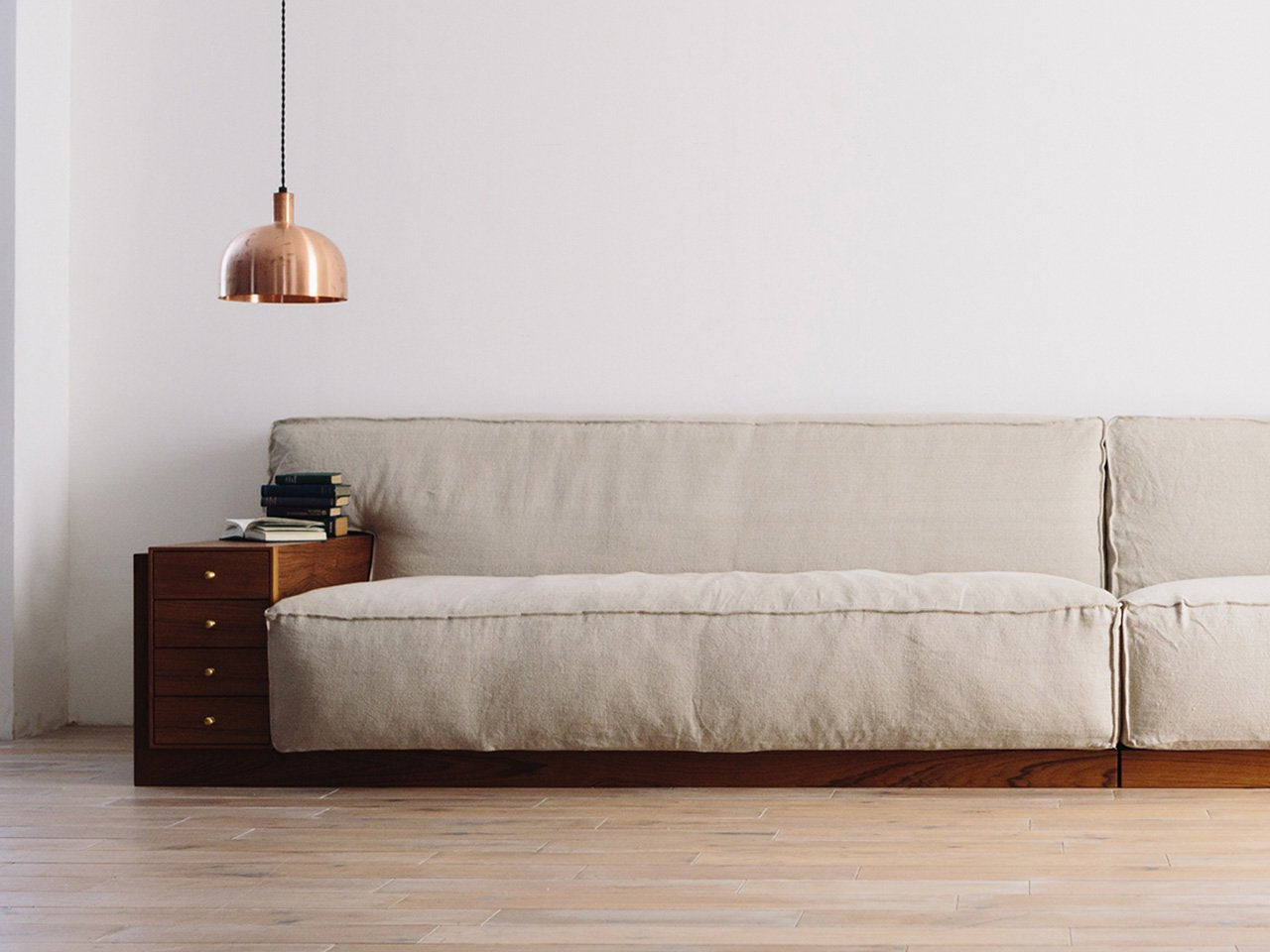 CORNICE Block One Arm Sofa Drawer