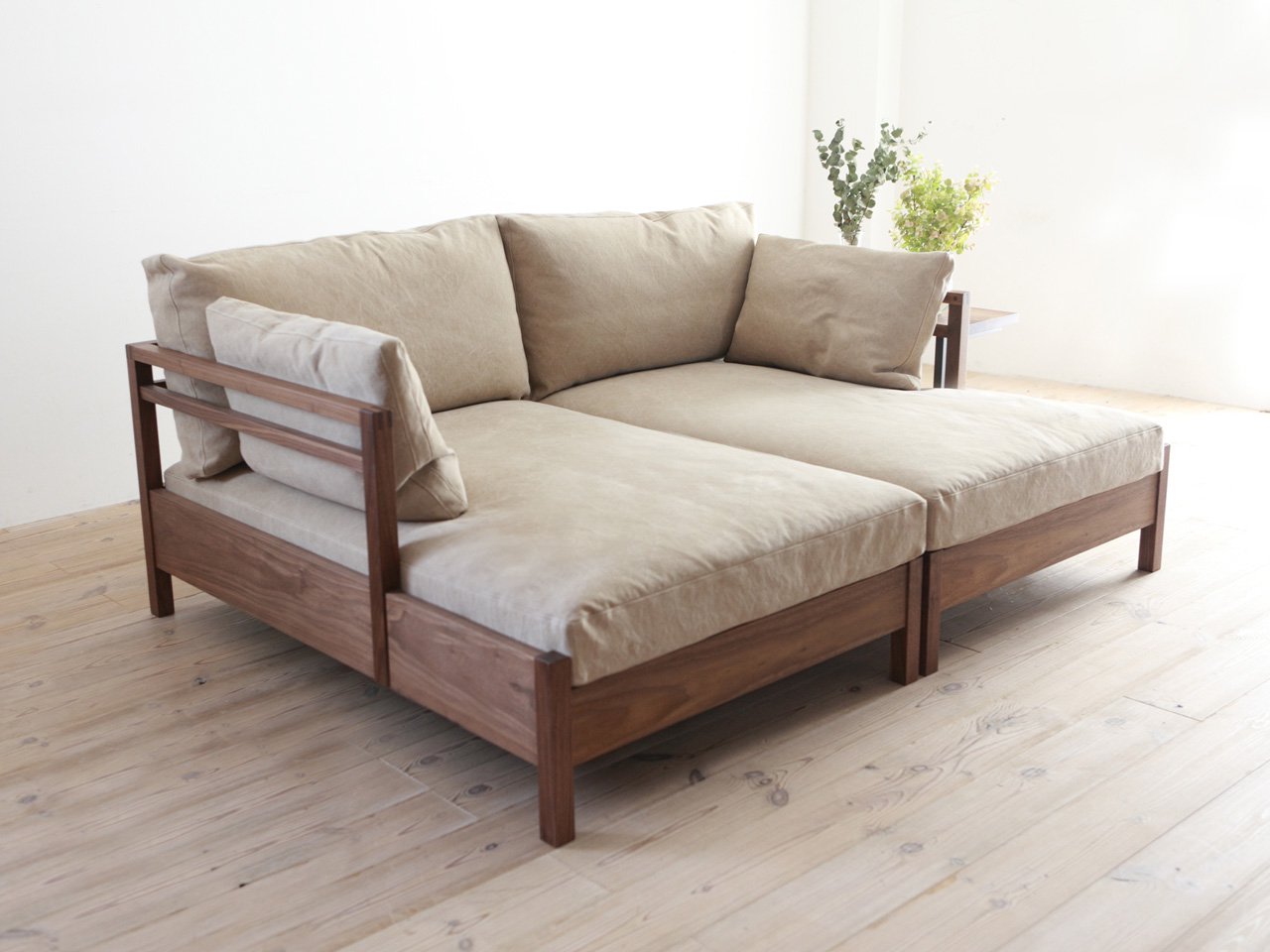 RIPOSO Couch 136