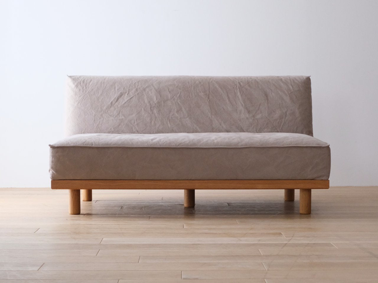 PIATTA Armless Sofa 140