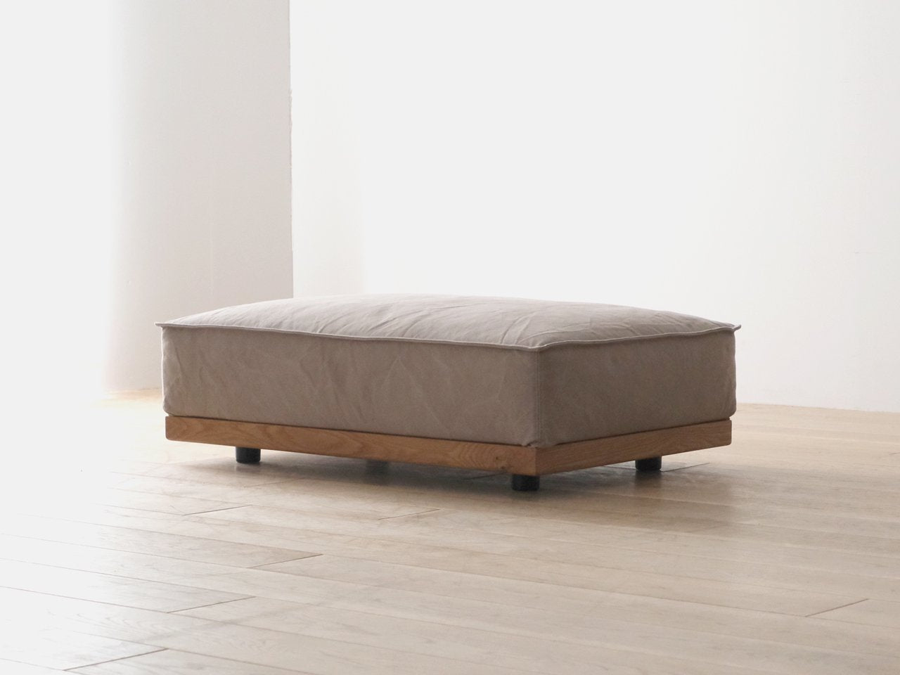 PIATTA Ottoman 084