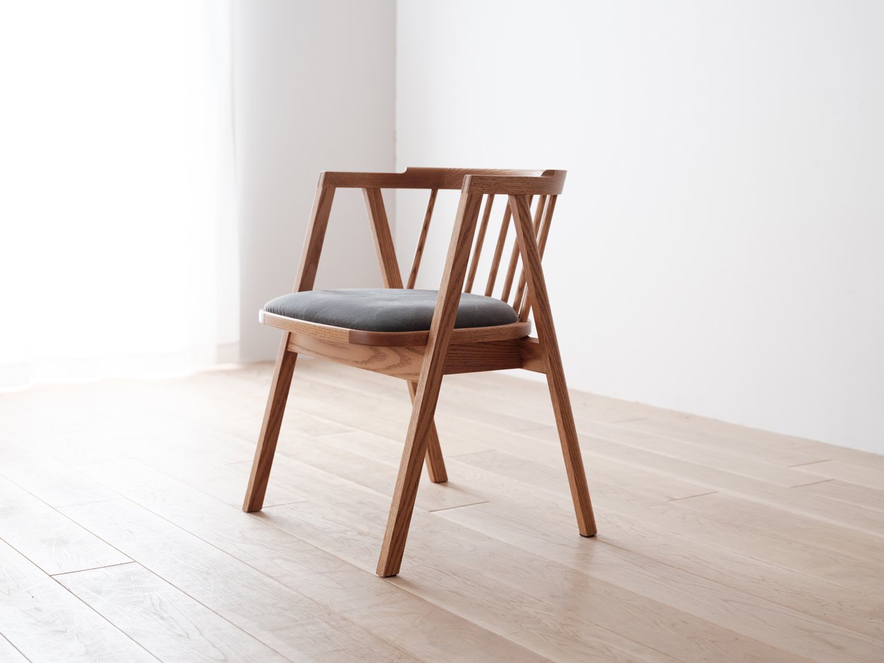 ASTA Armchair