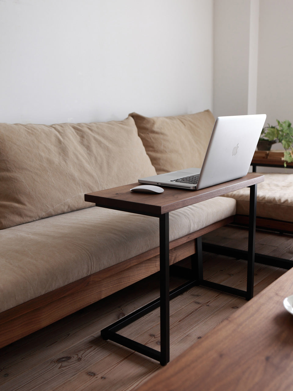 FREX Sofa 196