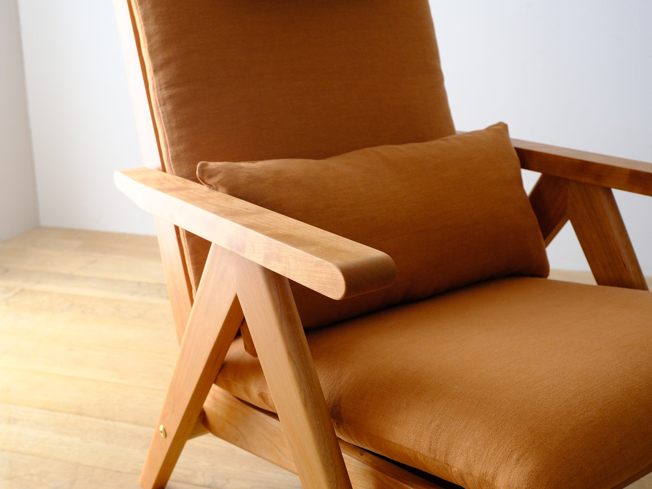 PACE Armchair 069