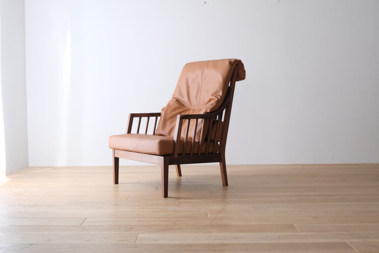 ASTA Armchair